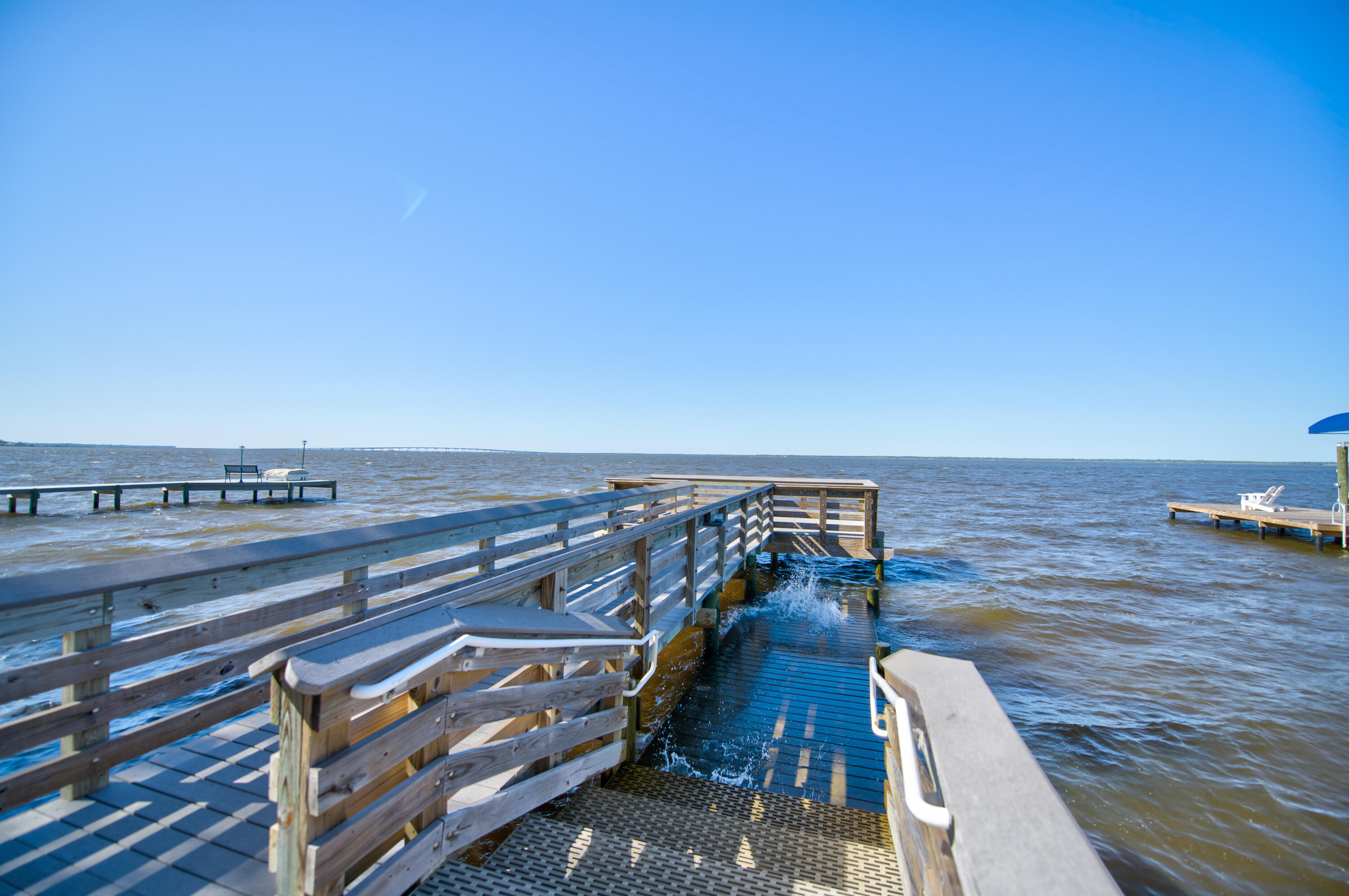 MAGNOLIA BEACH - Land