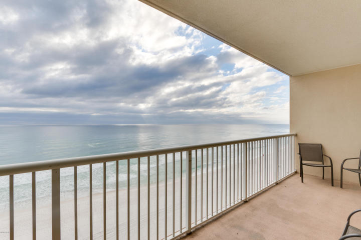 MAJESTIC BEACH TOWERS II - Residential
