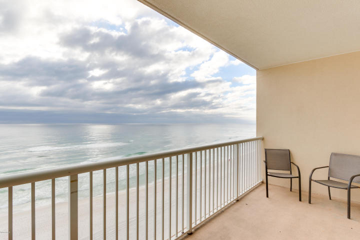 MAJESTIC BEACH TOWERS II - Residential
