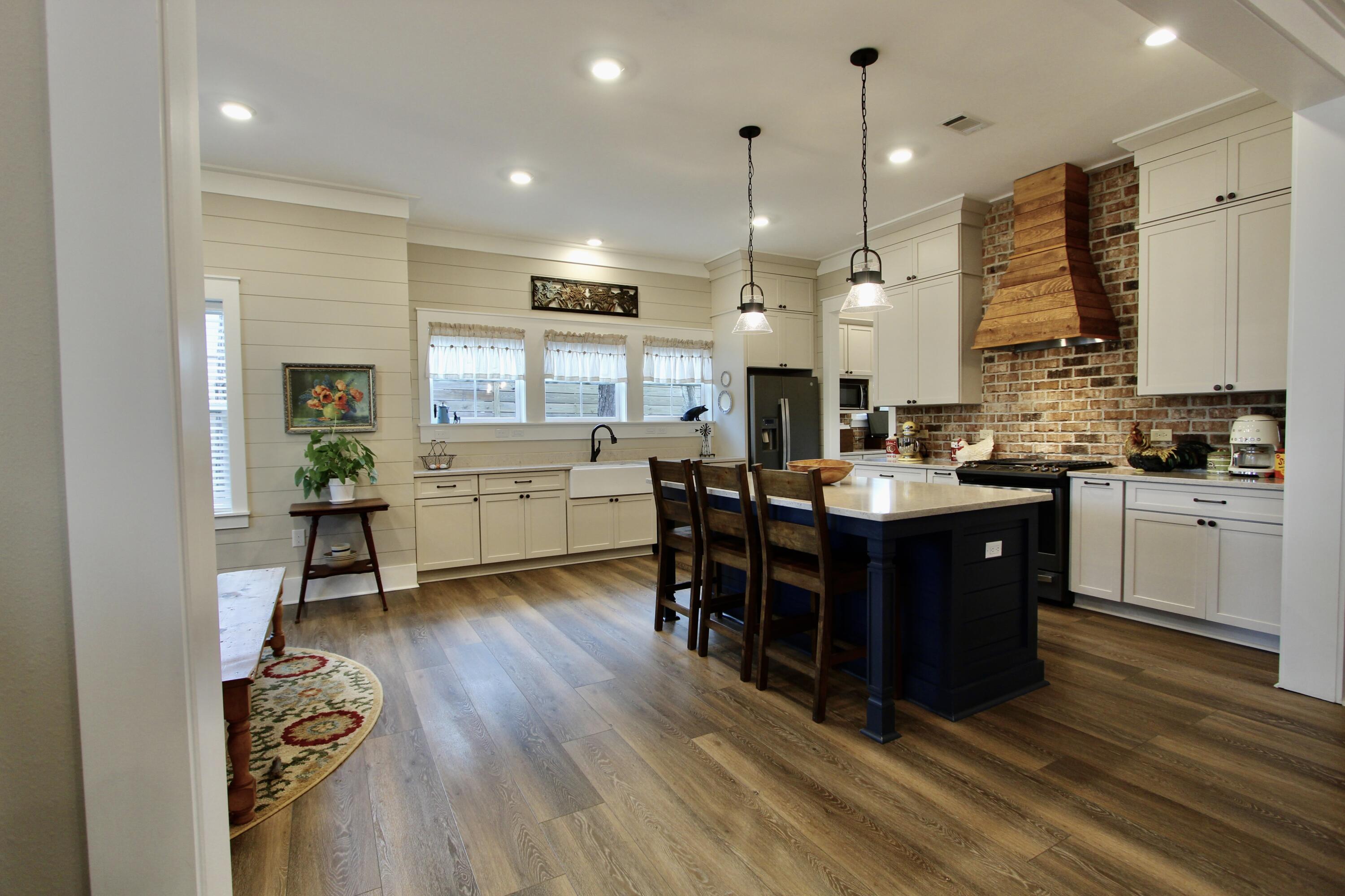 MCLEANS UNRECORDED - Residential