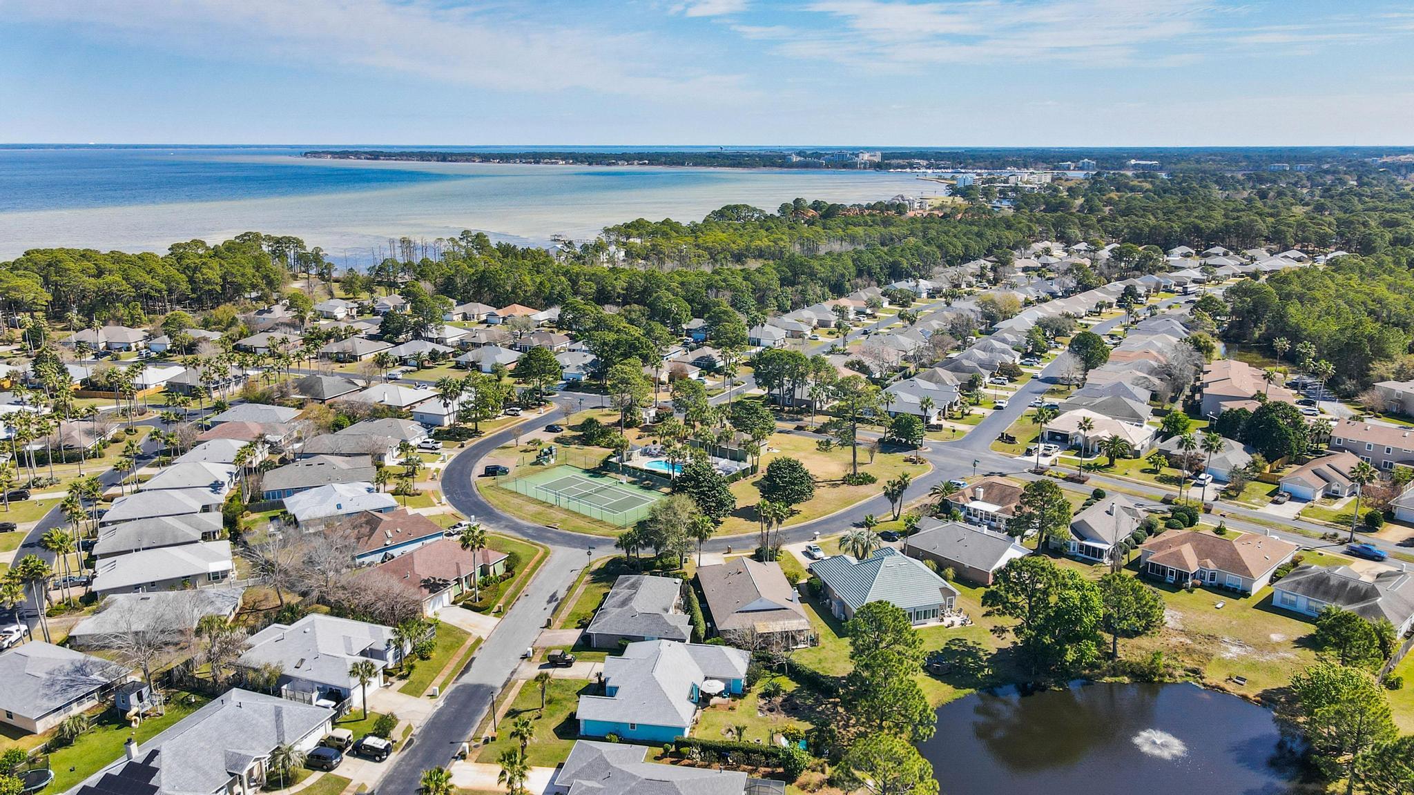 BAYSIDE - Land
