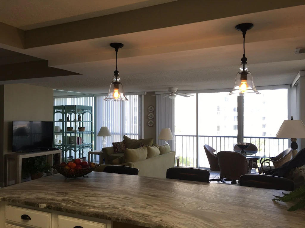 SHORELINE TOWERS 2 - Residential