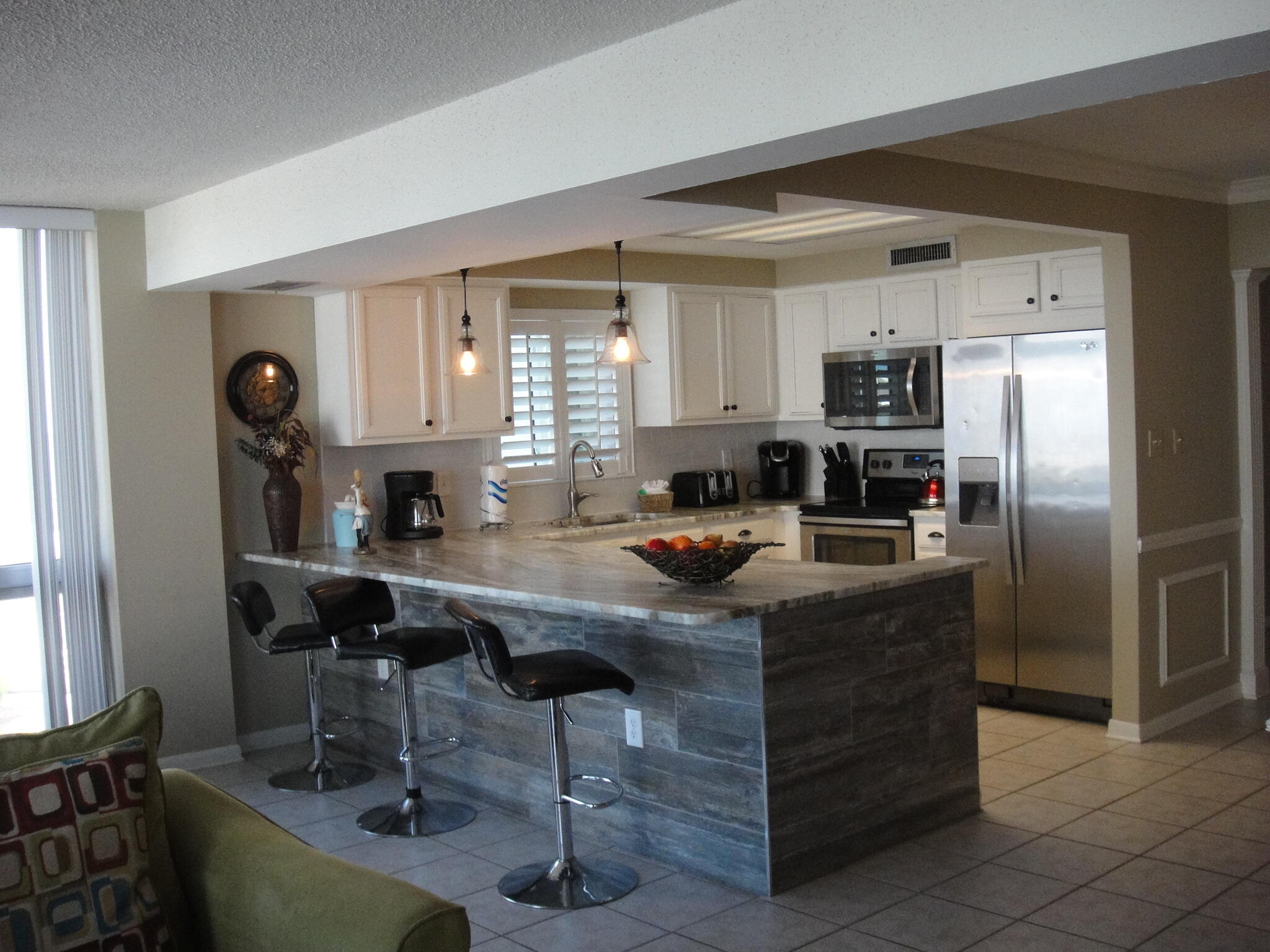 SHORELINE TOWERS 2 - Residential