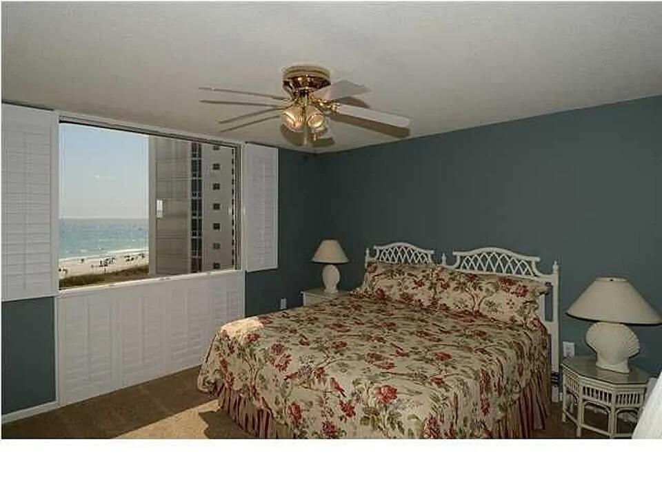 SHORELINE TOWERS 2 - Residential