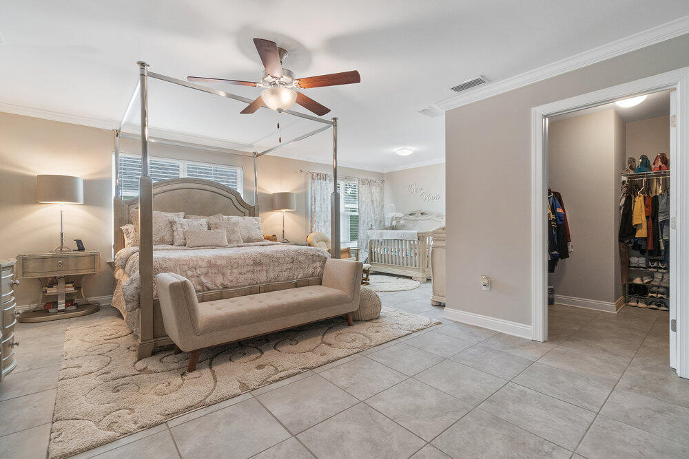 HERITAGE OAKS - Residential