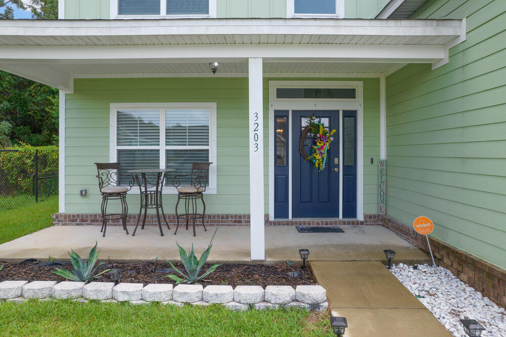 HERITAGE OAKS - Residential