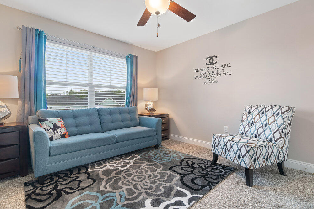 HERITAGE OAKS - Residential