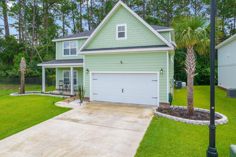 HERITAGE OAKS - Residential