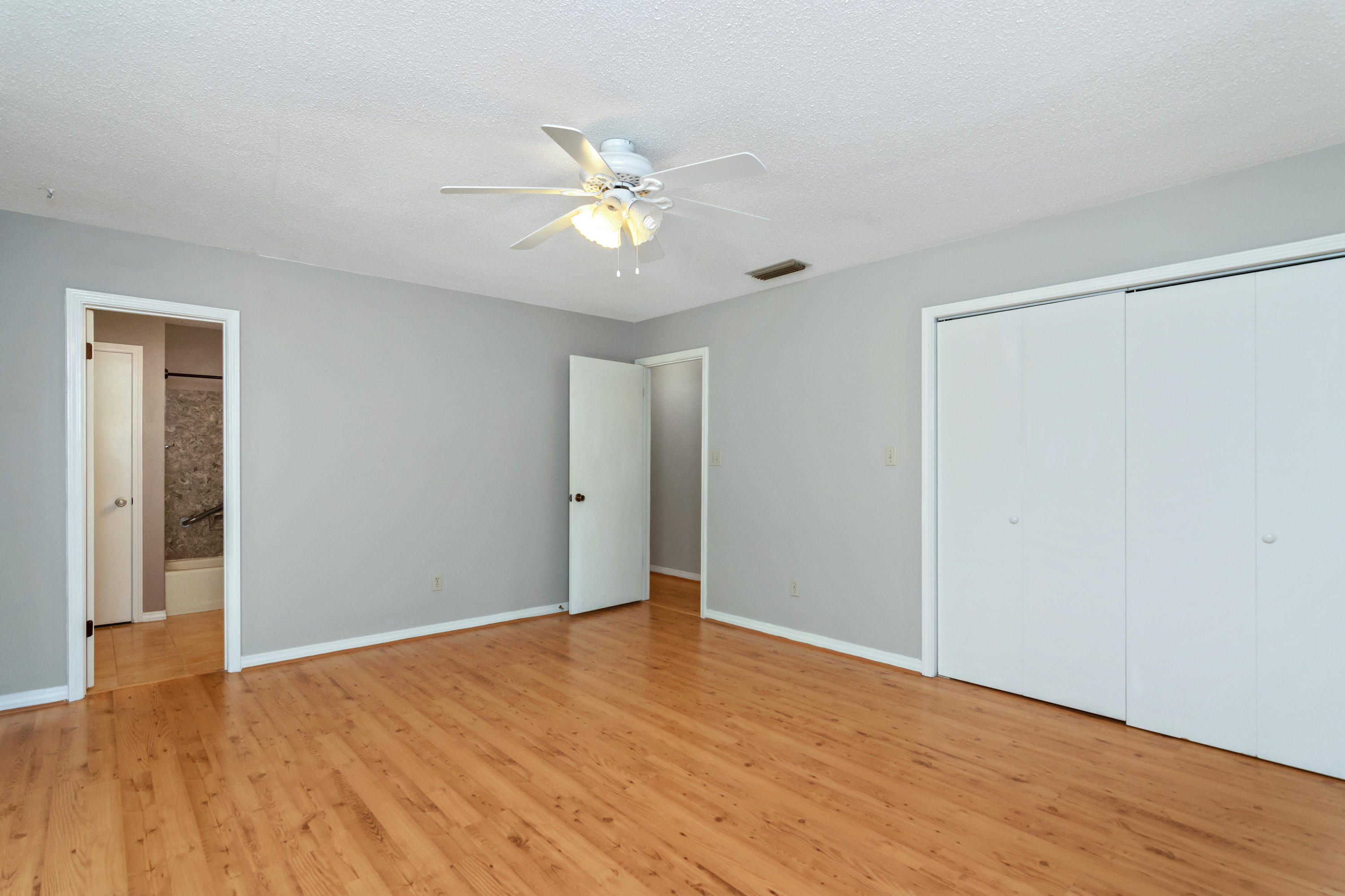 PINEWOOD ESTATES 2 - Residential