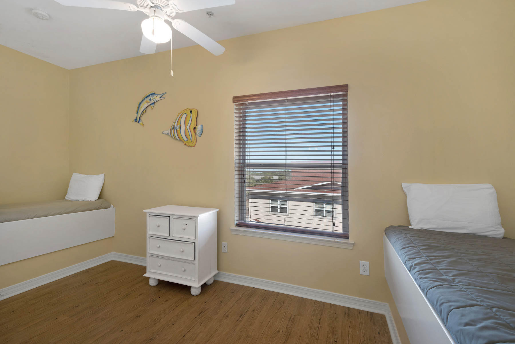 Royal Seaesta - Residential