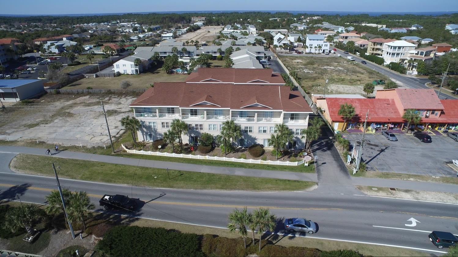 Royal Seaesta - Residential