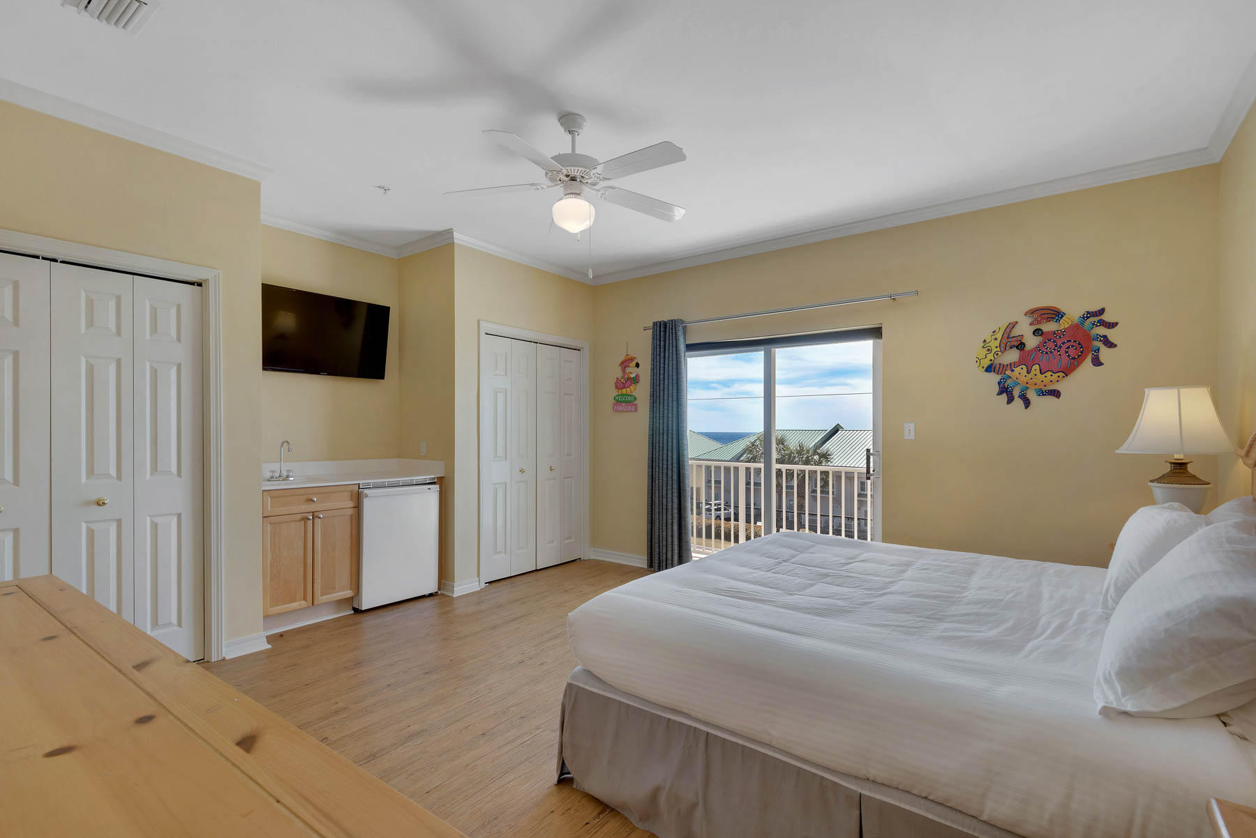Royal Seaesta - Residential
