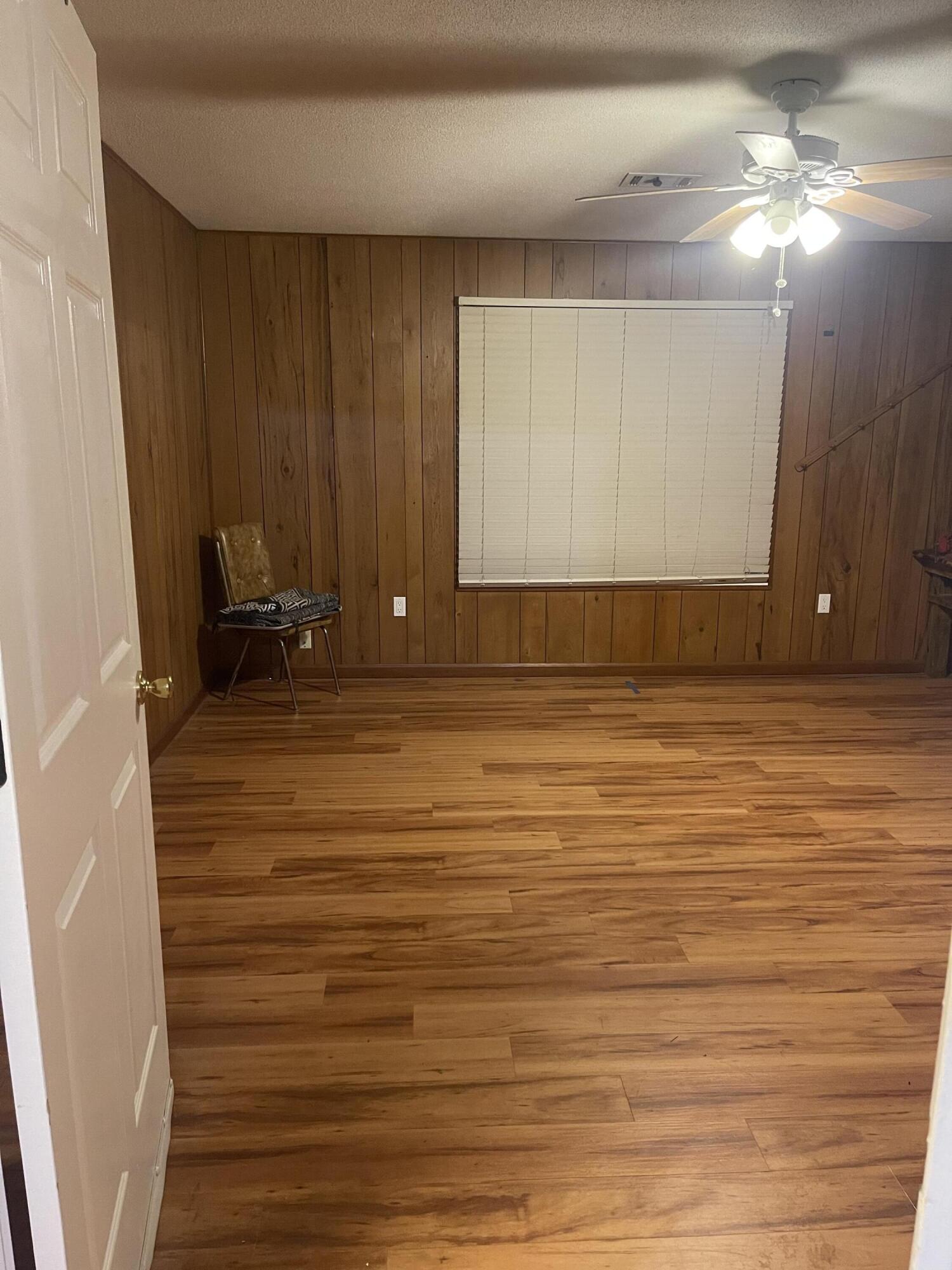 BAYOU WOODS 1ST ADDN - Residential Lease
