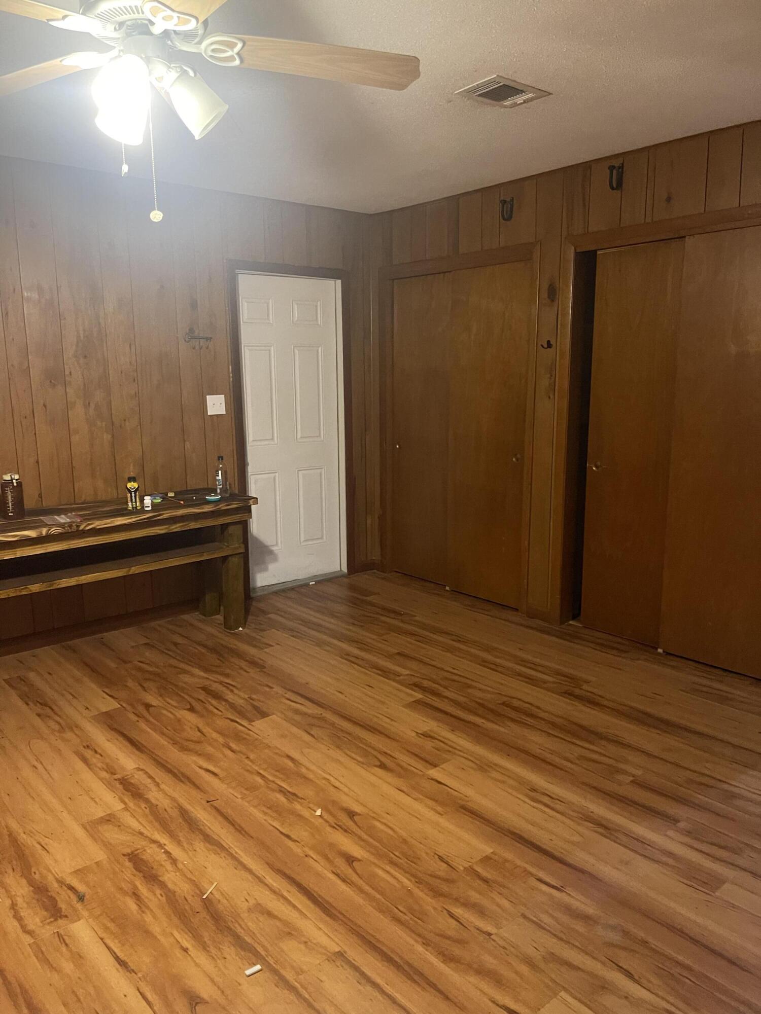 BAYOU WOODS 1ST ADDN - Residential Lease