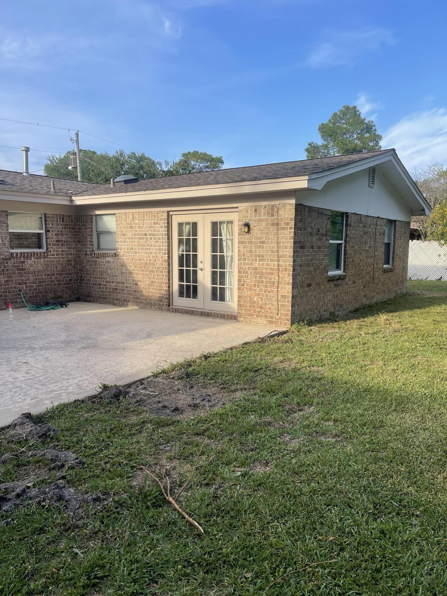 BAYOU WOODS 1ST ADDN - Residential Lease