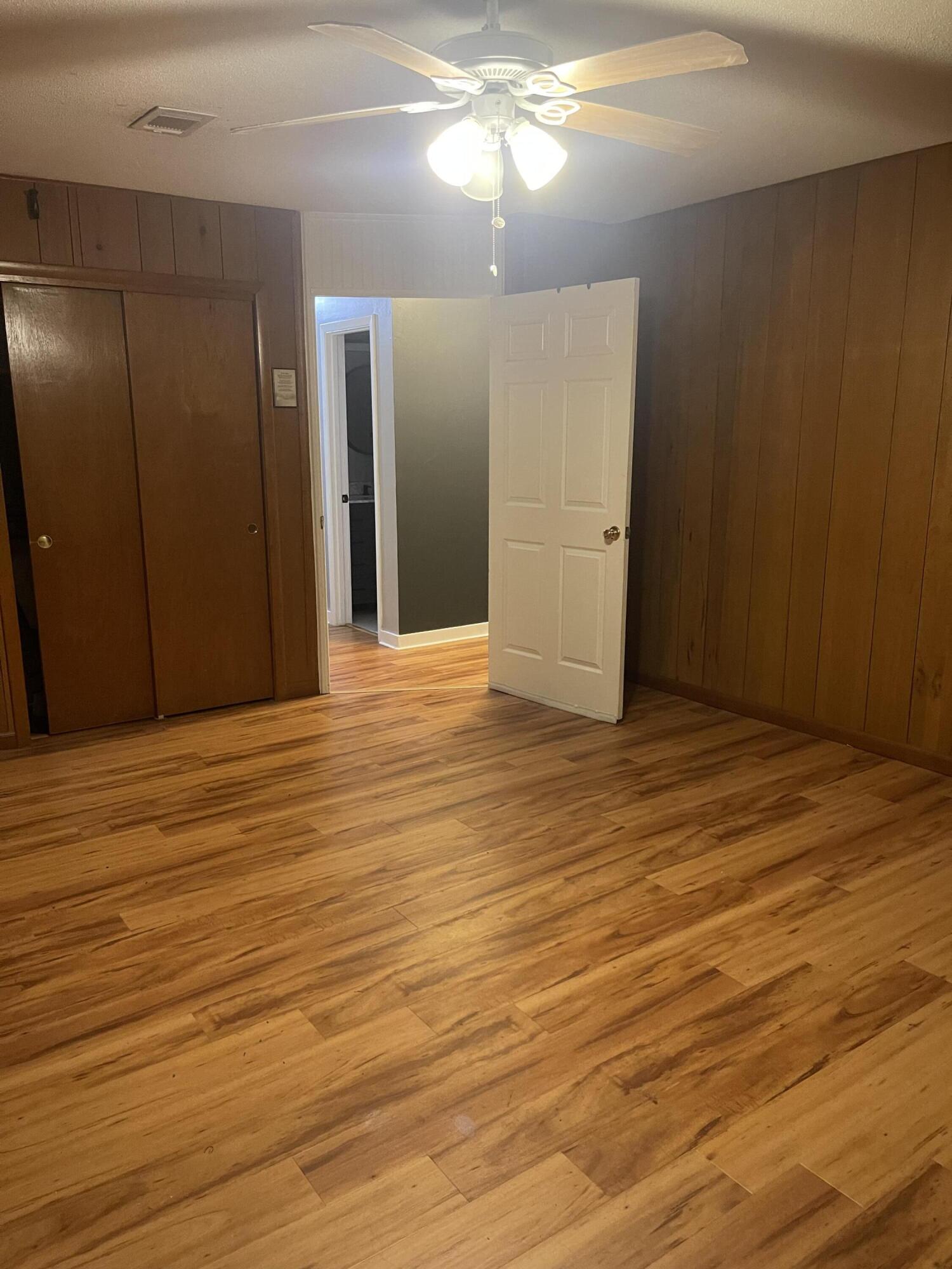 BAYOU WOODS 1ST ADDN - Residential Lease