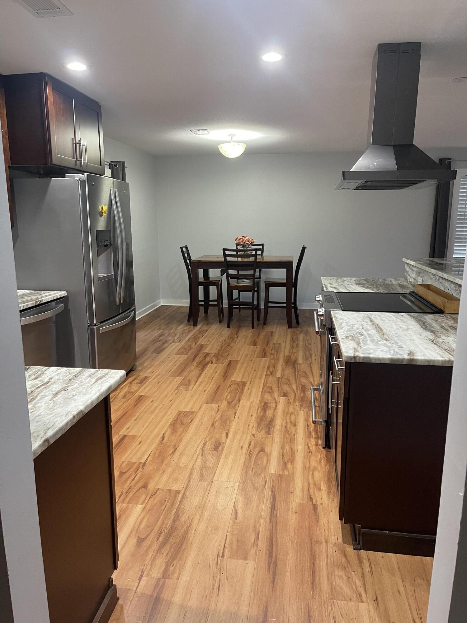 BAYOU WOODS 1ST ADDN - Residential Lease