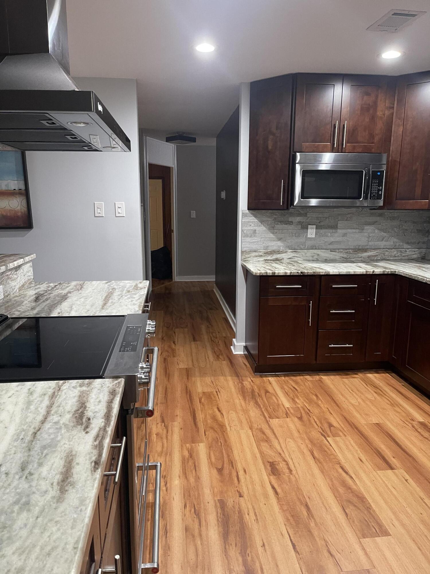 Available July 1st! Renovated 3 bed plus bonus room which could be used as a 4th bedroom, centrally located in Fort Walton Beach. Open floor concept great for entertaining, cooking and still being part of the family room. New wood flooring through the whole home. Easy access to shopping and dining. 4 miles to beautiful white sandy beaches. Close to Eglin AFB, Hurlburt Field and an easy 25 minute drive to 7th Group. Master bedroom has double French doors leading to the fenced backyard with storage sheds. Quiet neighborhood for evening walks/bike rides, with a small park just a street over. The main bathroom has been completely renovated with new marble tile flooring, walls, custom shower and vanity. 12 month rental, pets ok with approval.