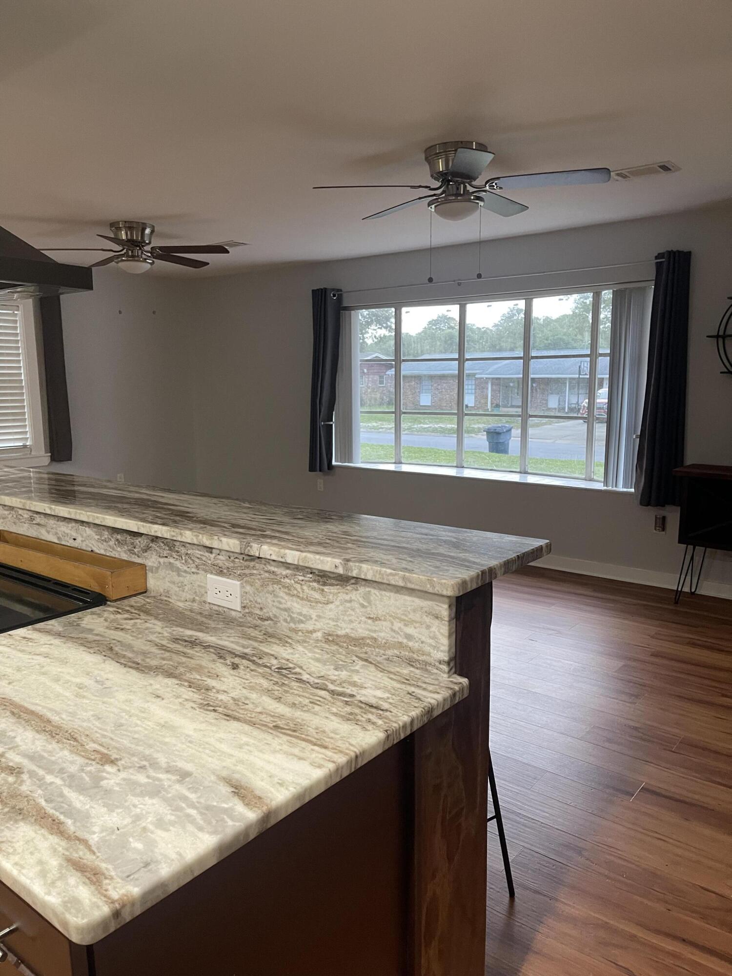 BAYOU WOODS 1ST ADDN - Residential Lease