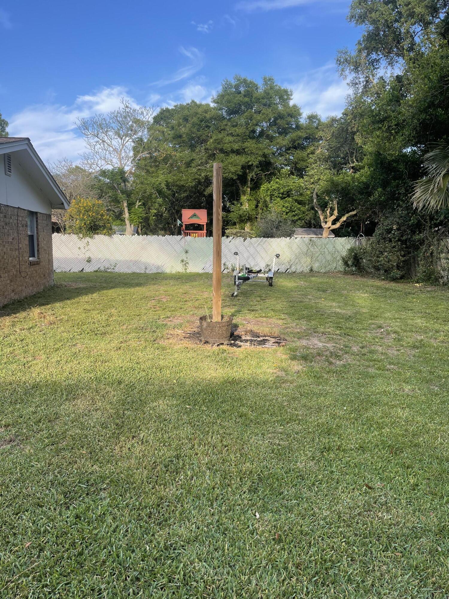 BAYOU WOODS 1ST ADDN - Residential Lease