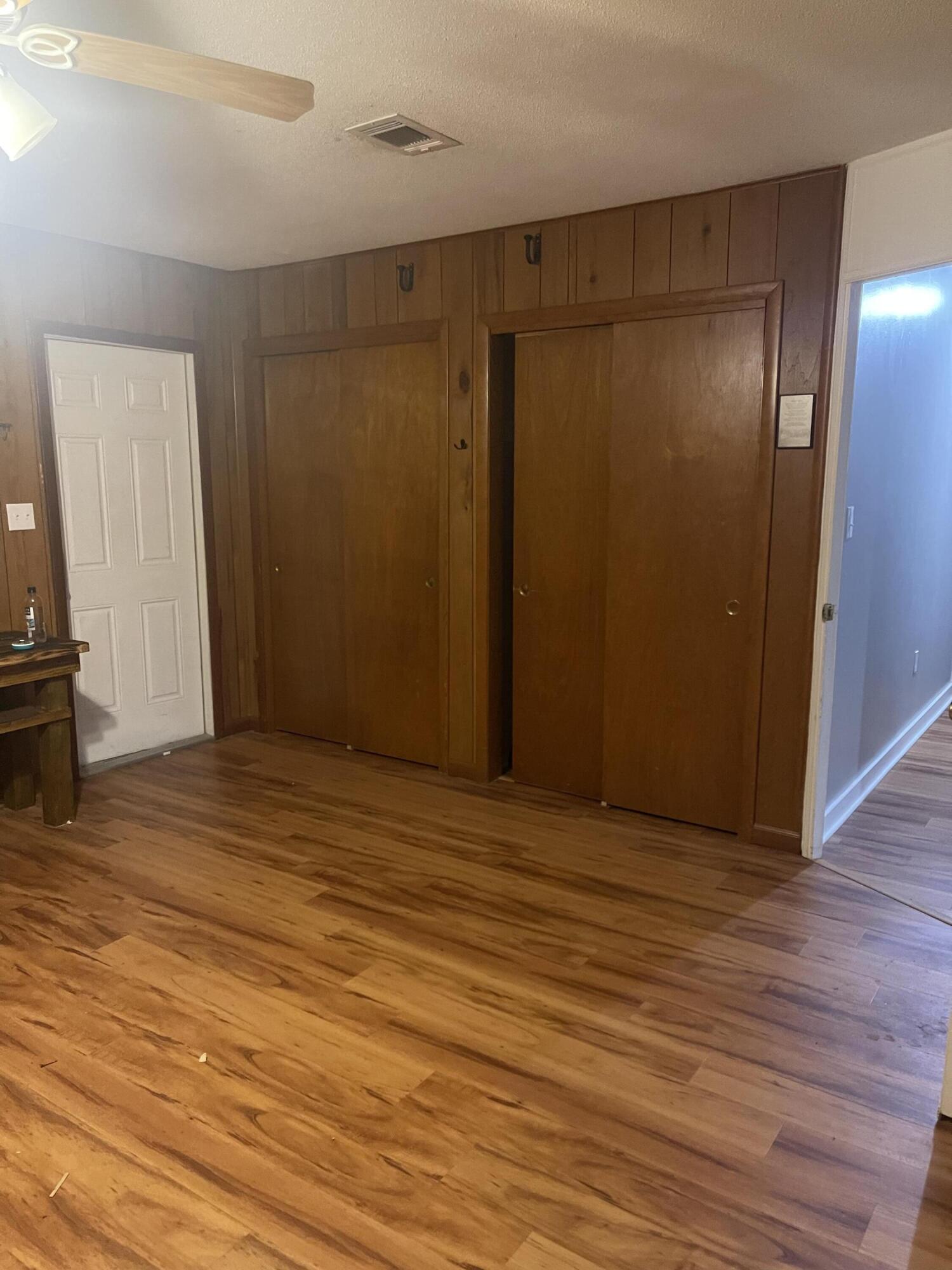 BAYOU WOODS 1ST ADDN - Residential Lease