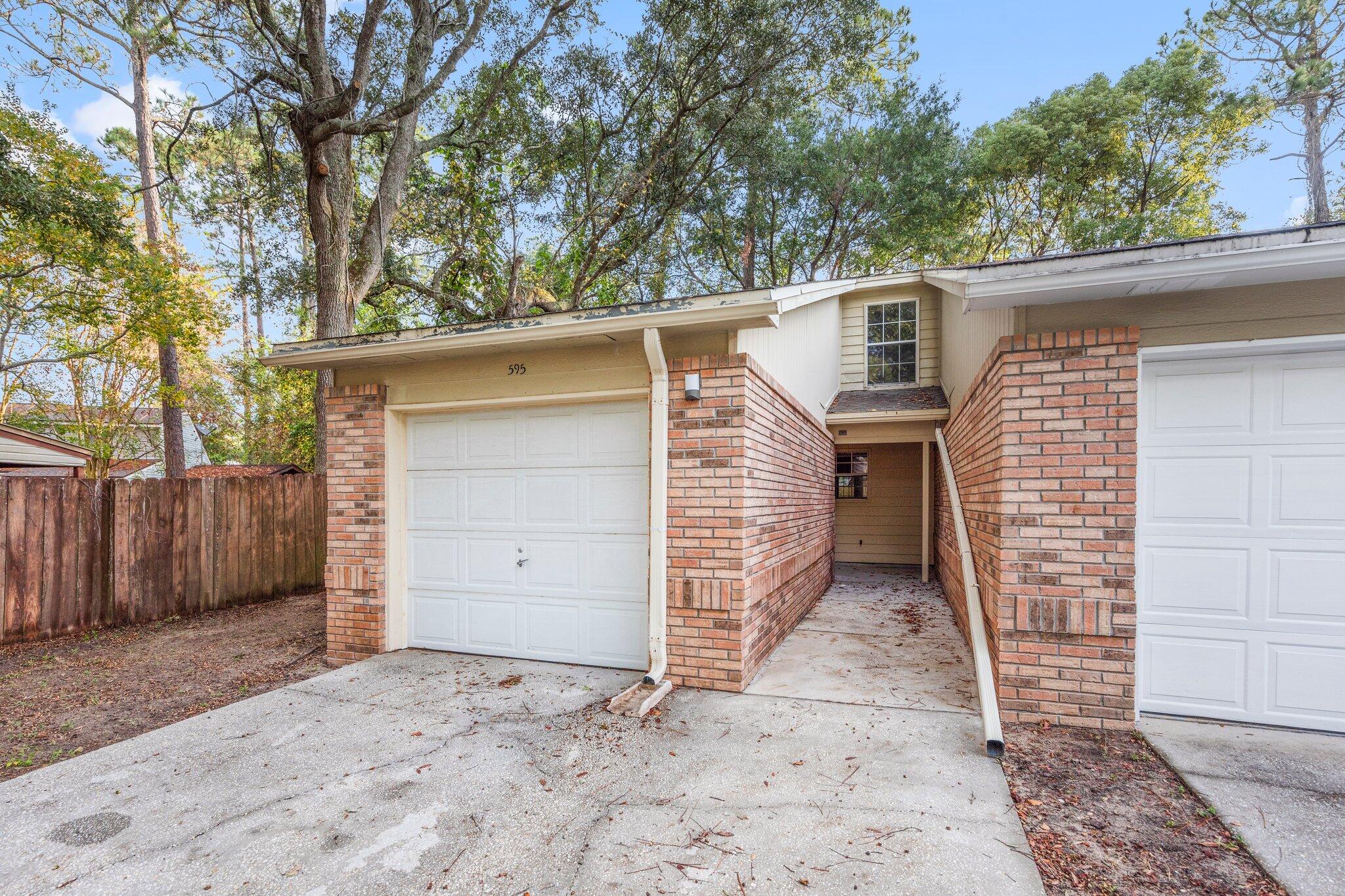 Introducing our charming townhouse located in desirable Fort Walton Beach, FL. This lovely property features 2 bedrooms and 1.5 bathrooms, providing ample space for comfortable living. Situated as an end unit, you'll enjoy added privacy and tranquility. The convenient location of this townhouse ensures easy access to all the amenities and attractions that Fort Walton Beach has to offer. Inside, you'll find updated flooring & appliances. Washer and dryer hookups will make laundry a breeze. Don't miss out on this opportunity to rent a cozy and well-maintained townhouse in a sought-after location. Contact us today to schedule a viewing and make this your new home.