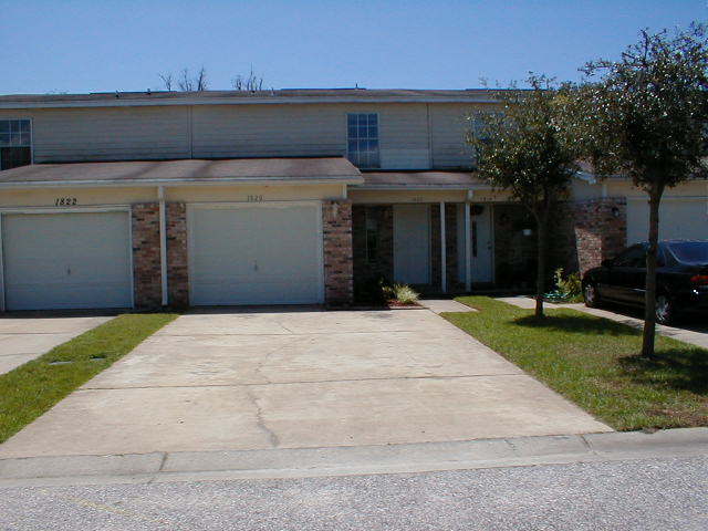 FOREST OAKS PH 1 - Residential Lease