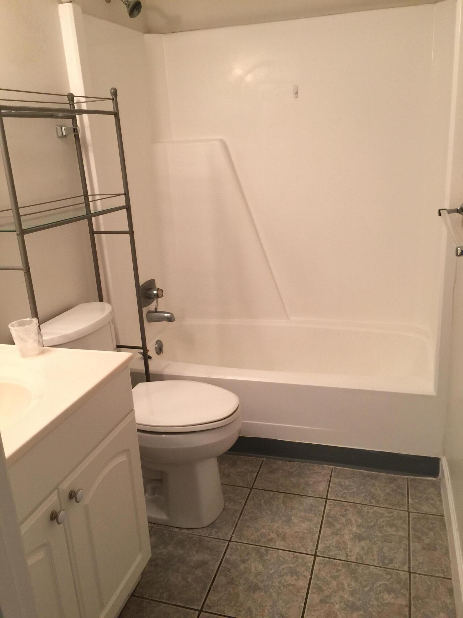 FINISTERRA CONDO - Residential Lease