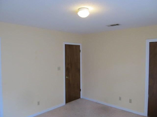 FALCON RIDGE - Residential Lease