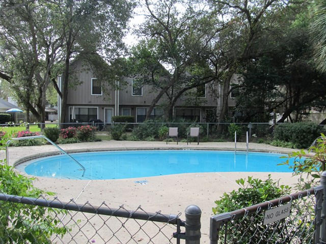 FALCON RIDGE - Residential Lease