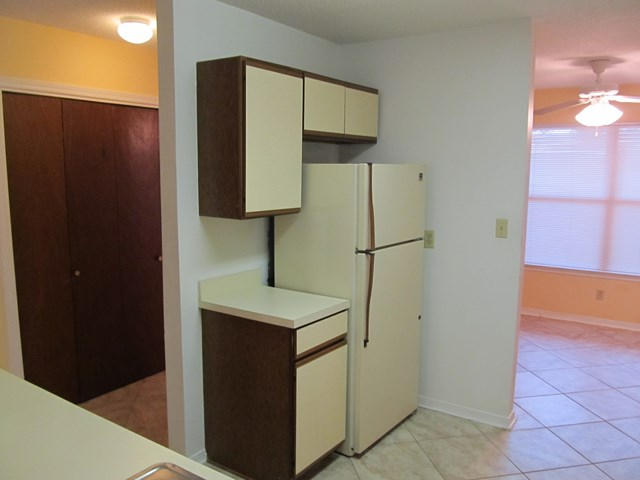 FALCON RIDGE - Residential Lease