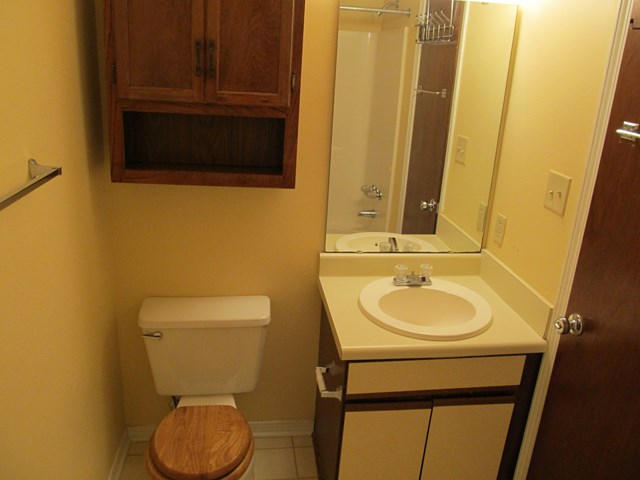 FALCON RIDGE - Residential Lease