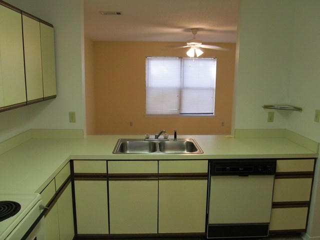 FALCON RIDGE - Residential Lease