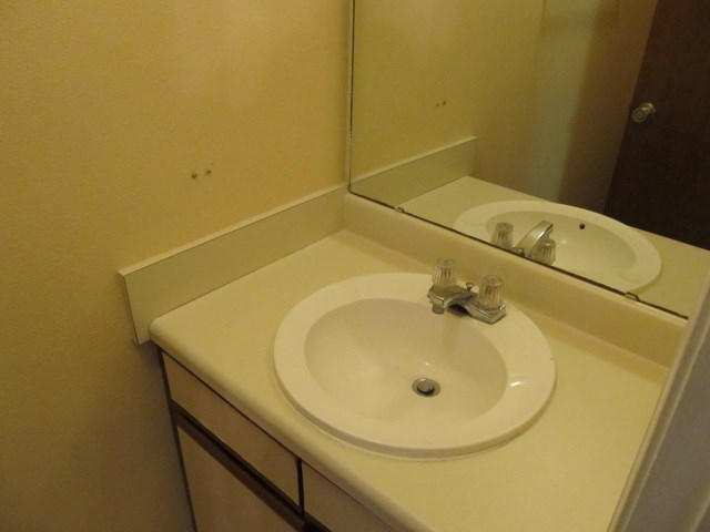 FALCON RIDGE - Residential Lease