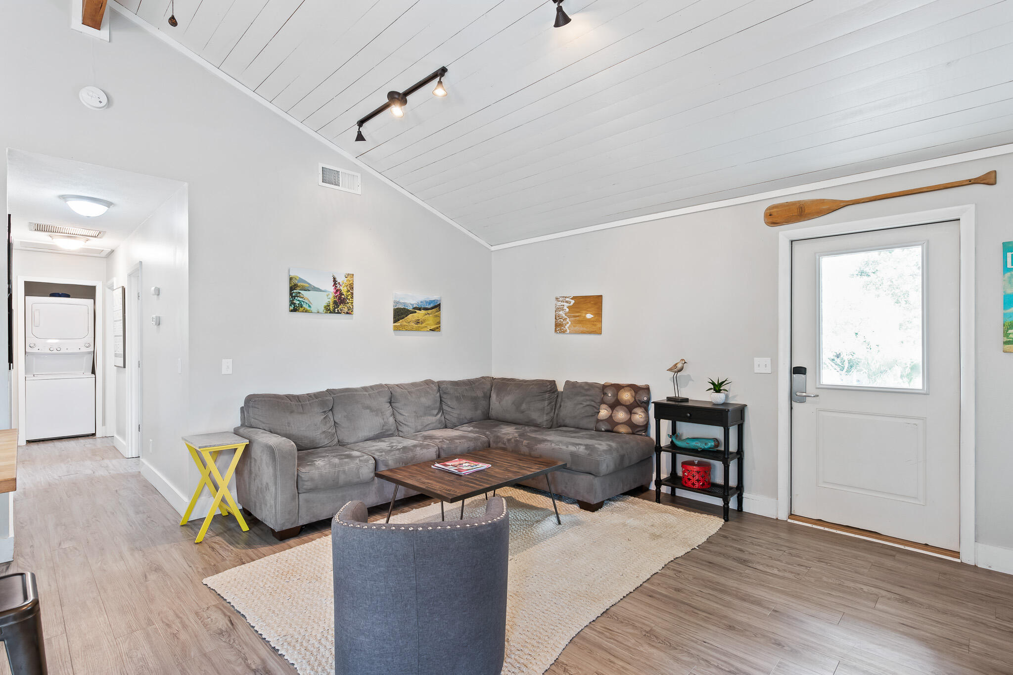EASTERN LAKE S/D - Residential