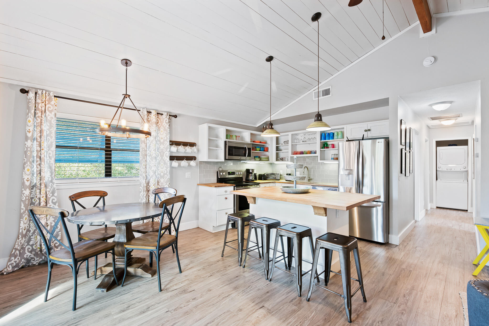 EASTERN LAKE S/D - Residential