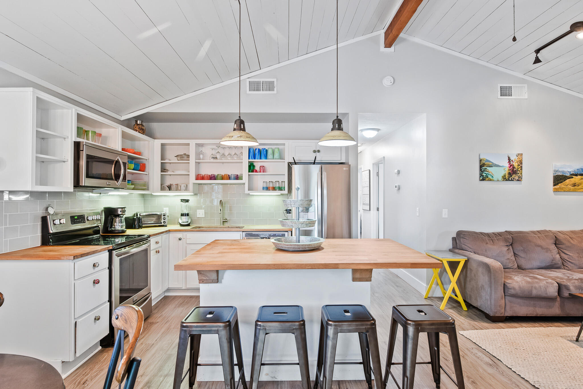 EASTERN LAKE S/D - Residential