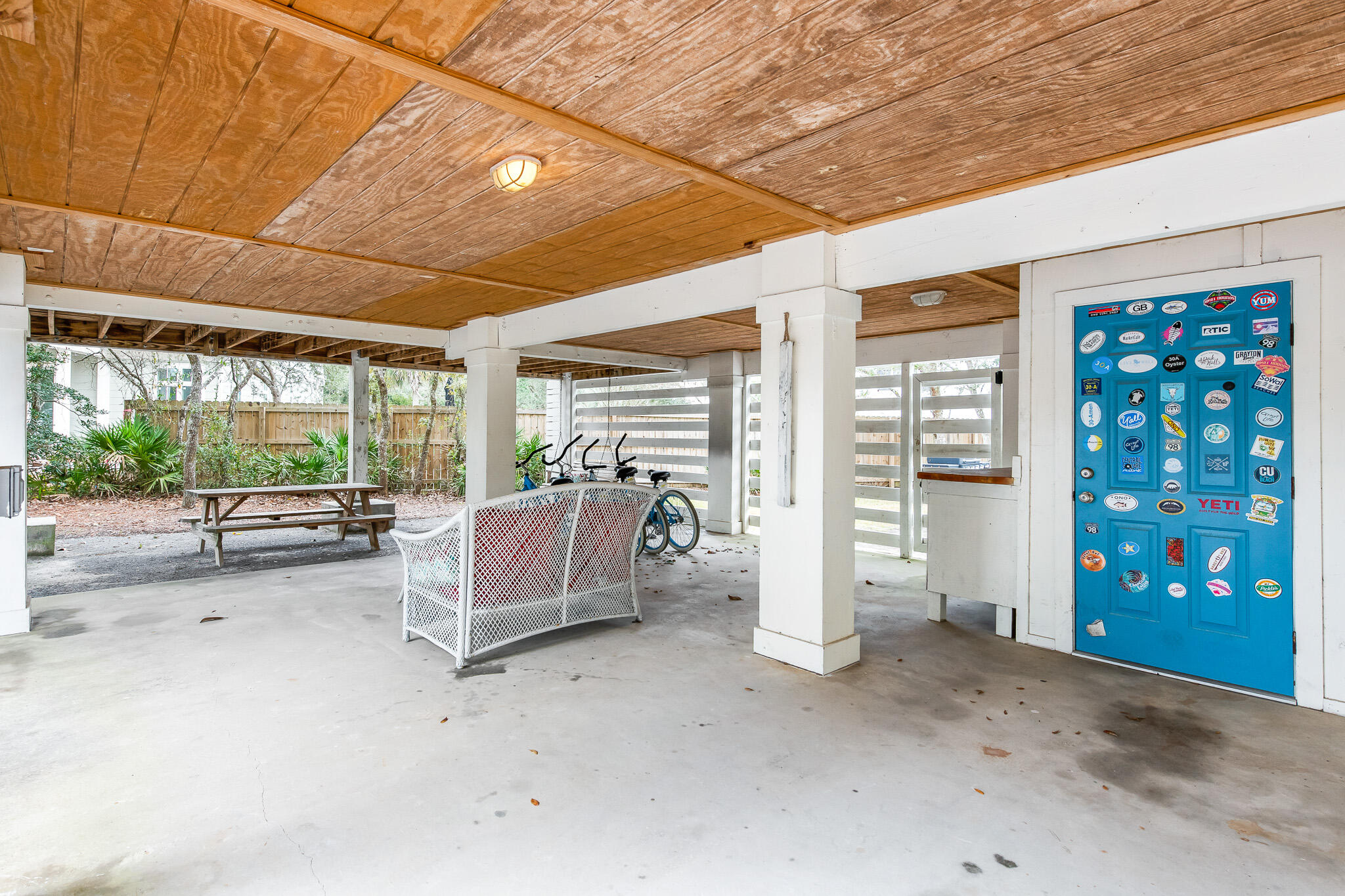 EASTERN LAKE S/D - Residential