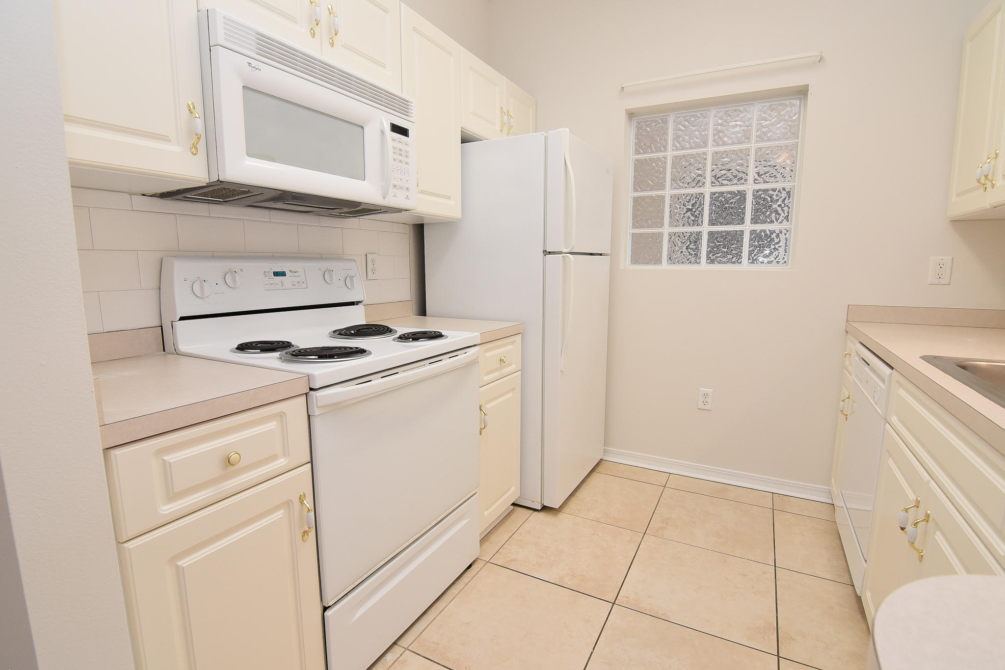 THE OAKS AT NICEVILLE - Residential
