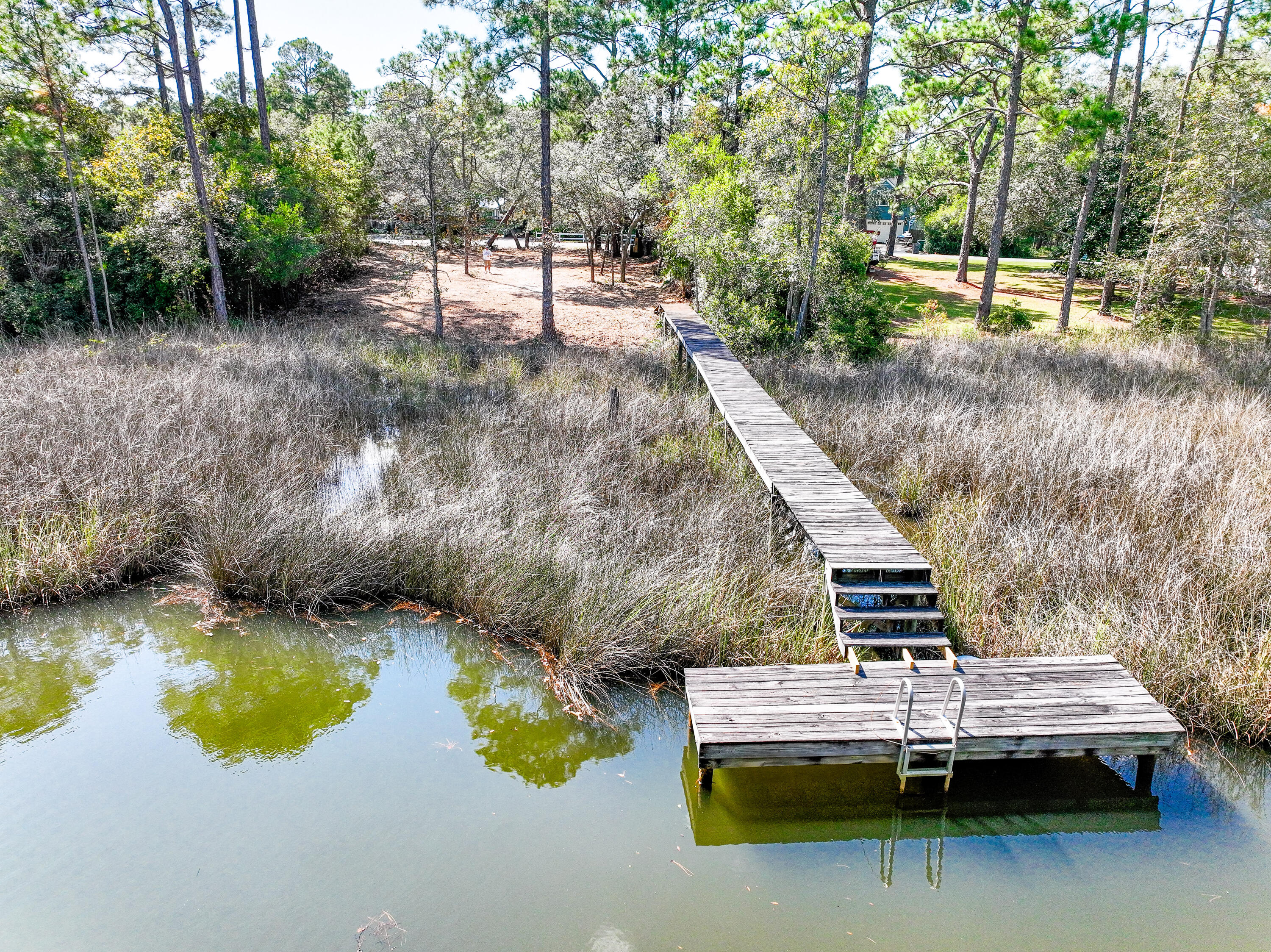 BAY PINE SHORES - Land