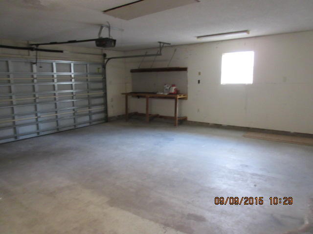 PINE MEADOWS 2ND ADDN - Residential Lease