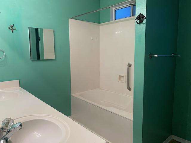 PARKWOOD SQUARE PH 1 - Residential Lease