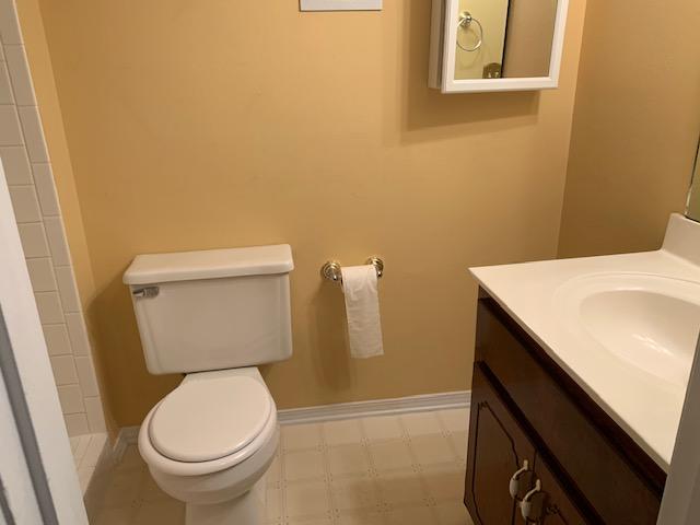 PARKWOOD SQUARE PH 1 - Residential Lease