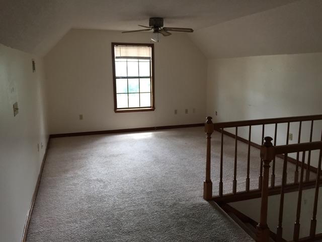COUNTRYVIEW ESTATES 3RD ADDN - Residential Lease