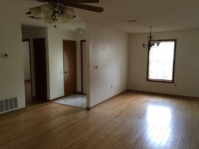 COUNTRYVIEW ESTATES 3RD ADDN - Residential Lease