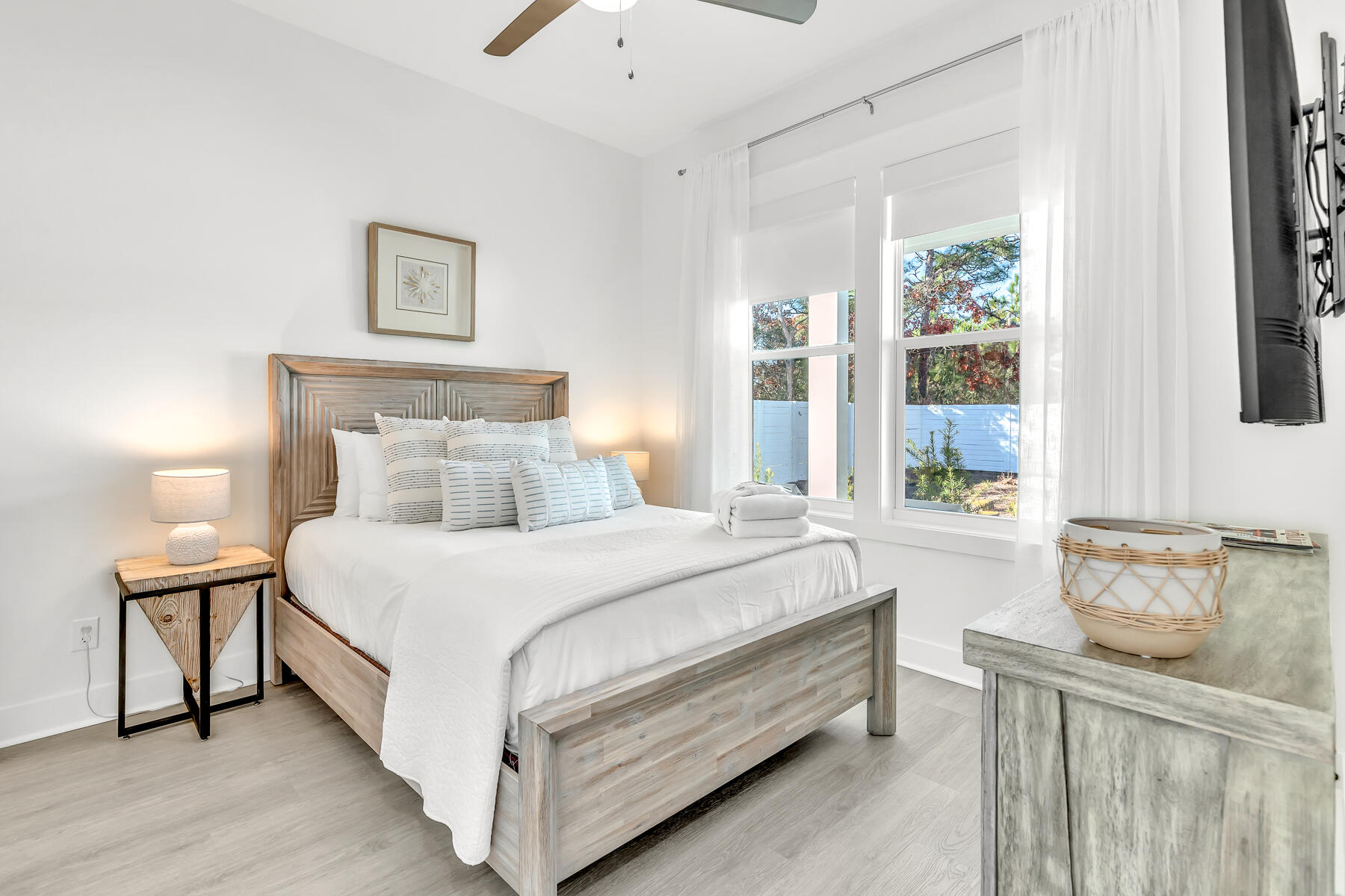 GULF SHORE MANOR - Residential