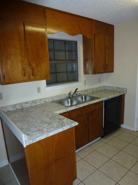 NAVARRE S/D 2ND ADDN - Residential