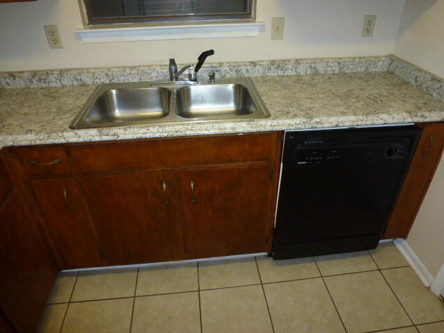NAVARRE S/D 2ND ADDN - Residential