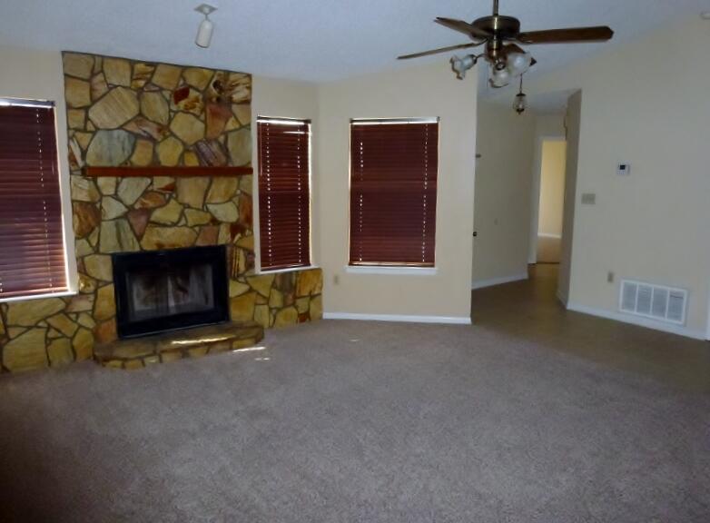 NAVARRE S/D 2ND ADDN - Residential