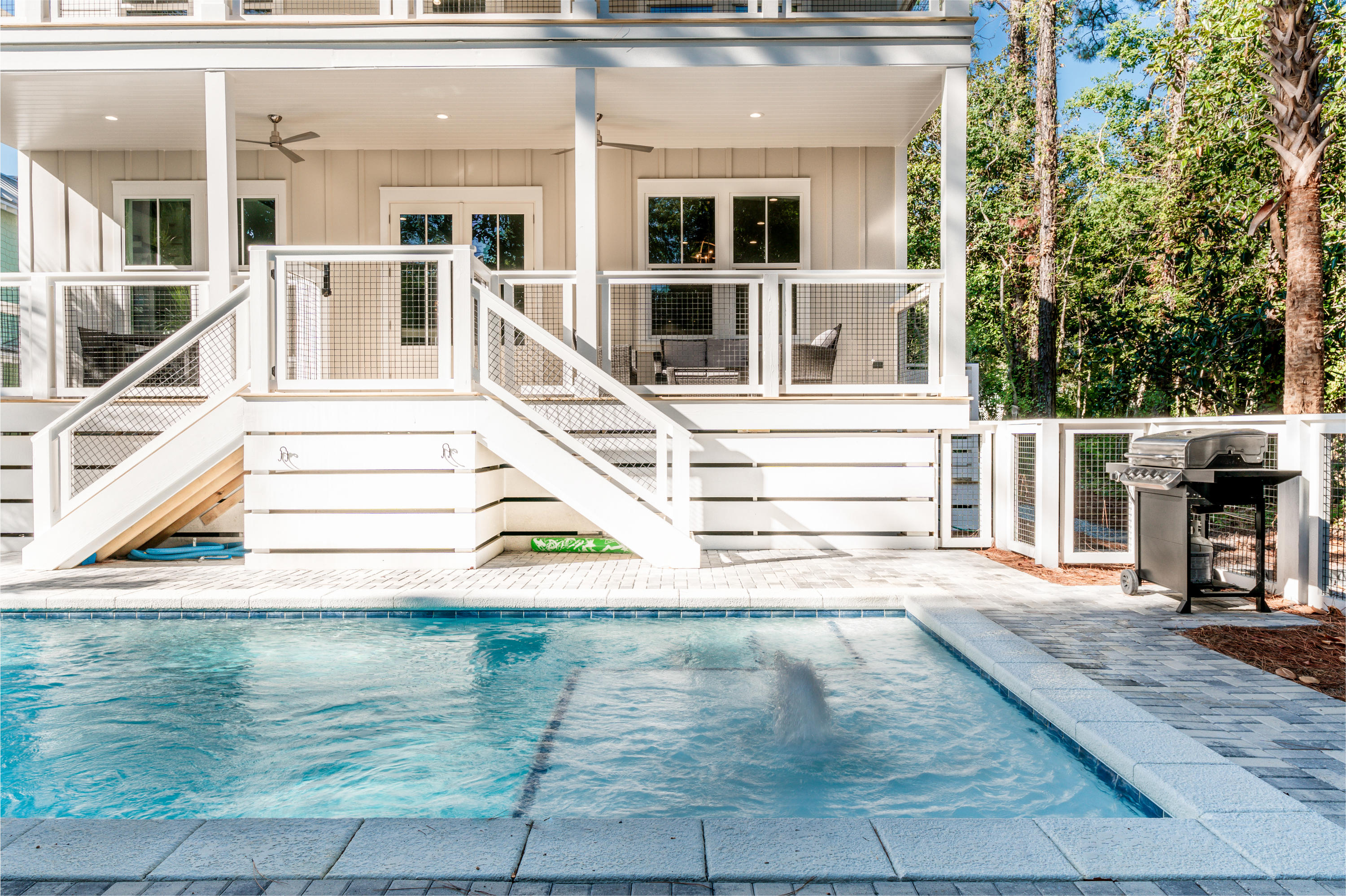 SEAGROVE SHORES 4TH ADD - Residential